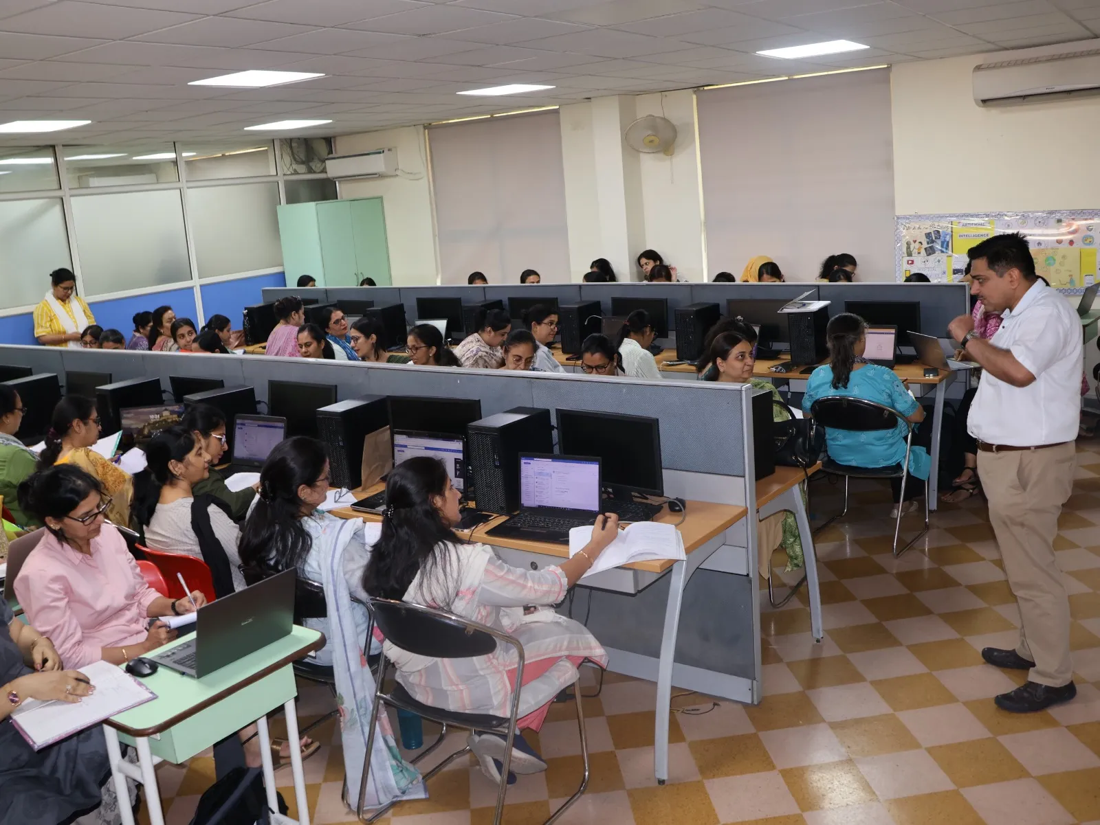 Workshop on 'Harnessing AI Tools for Innovative Teaching and Learning' by Mr Atul Tripathi at Mayoor School, Noida